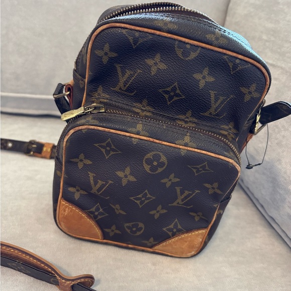 Louis Vuitton Amazon Monogram Messenger Bag - Black and Brown - Picture 2 of 13
